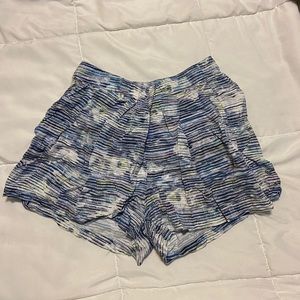 COPY - Lululemon Flowy Athletic Shorts